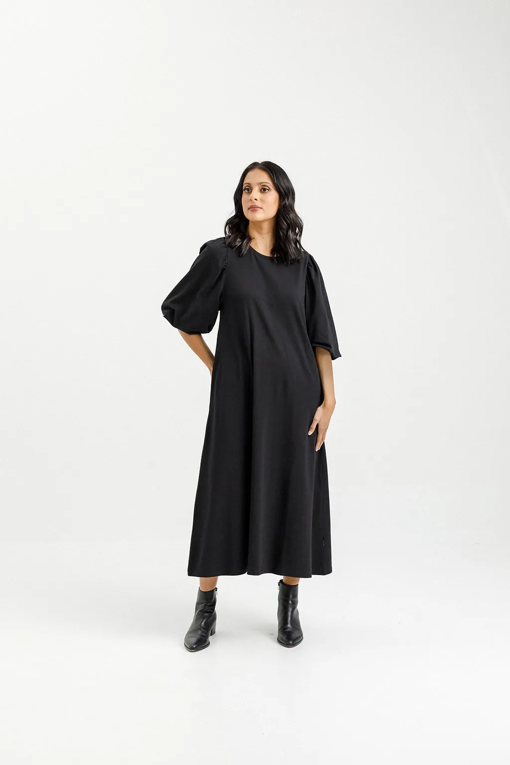 Home-lee Ivy Midi Dress -Black