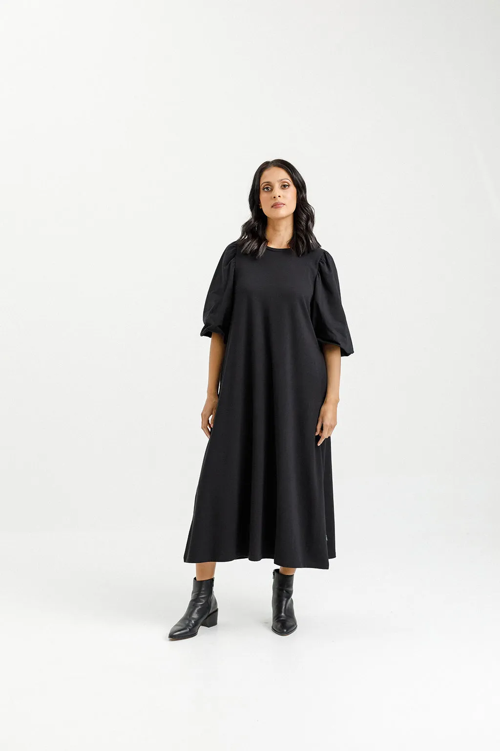 Home-lee Ivy Midi Dress -Black