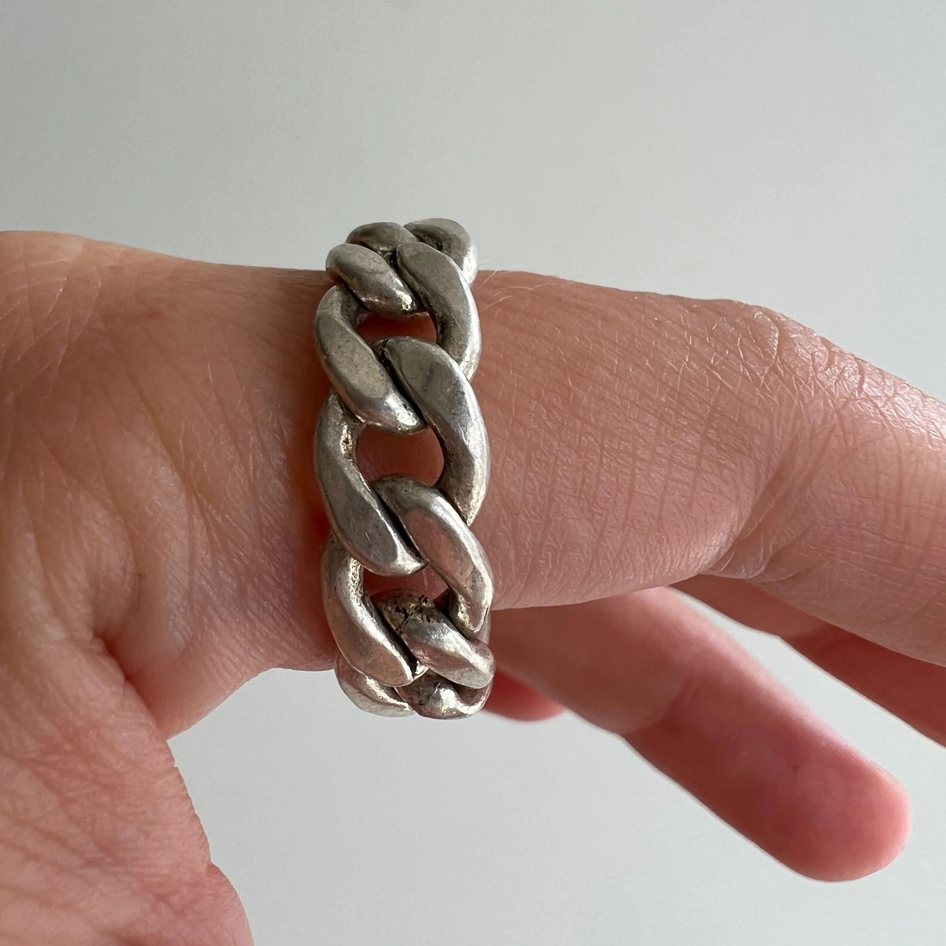 V I N T A G E // infinite flexibility / sterling silver flexible curb chain ring / size 10.25