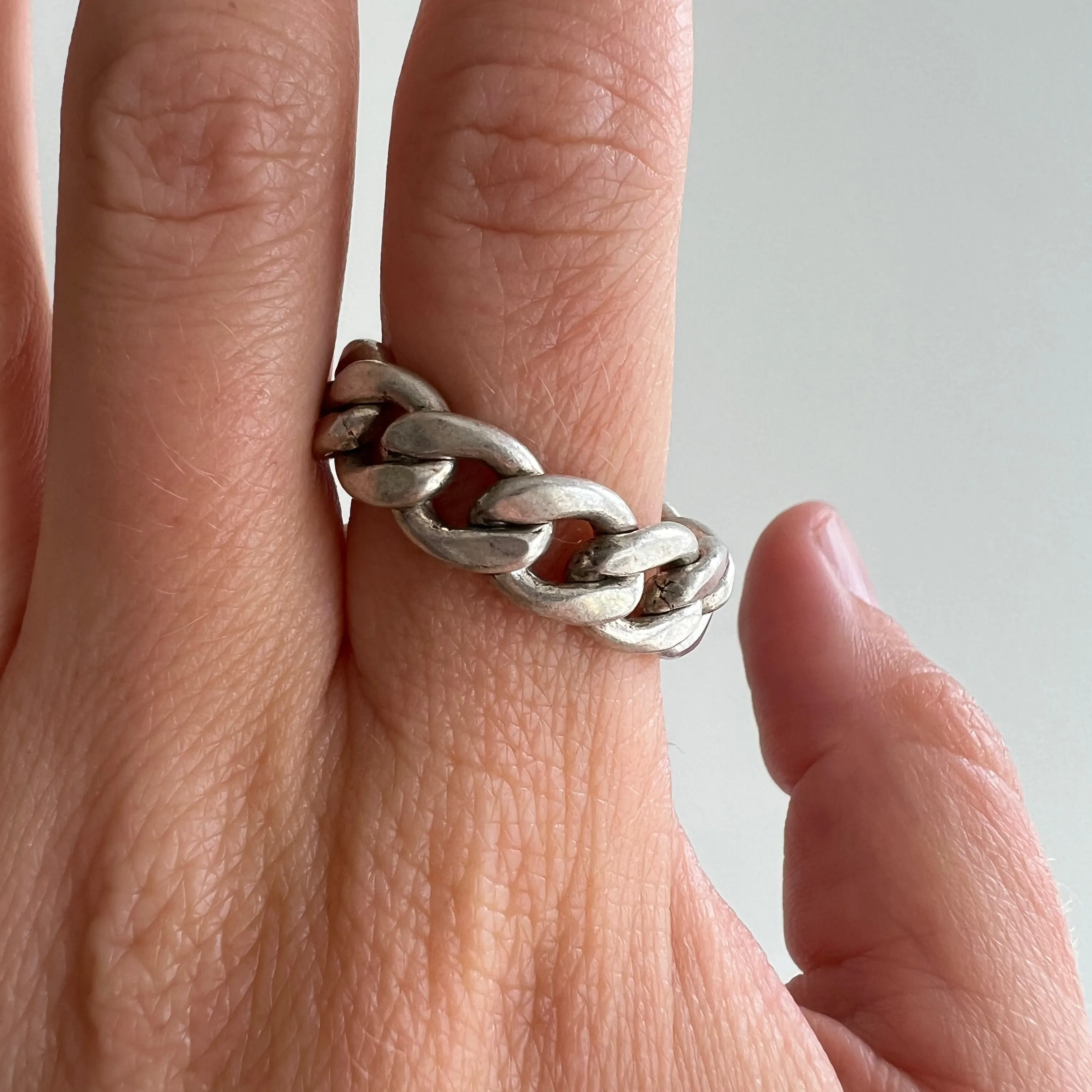 V I N T A G E // infinite flexibility / sterling silver flexible curb chain ring / size 10.25