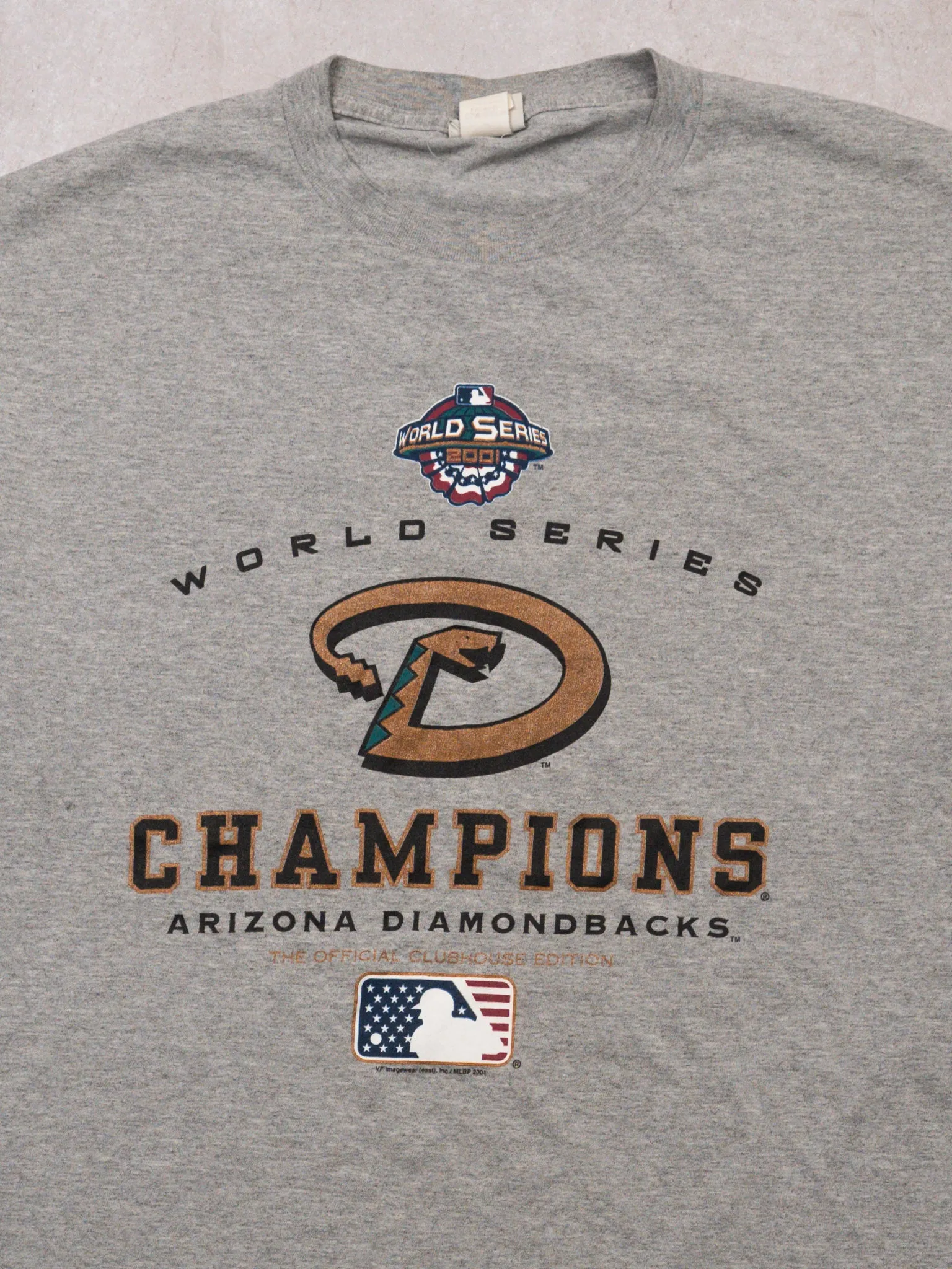 Vintage '01 Grey Arizona Diamondbacks World Series Champions Tee (L)